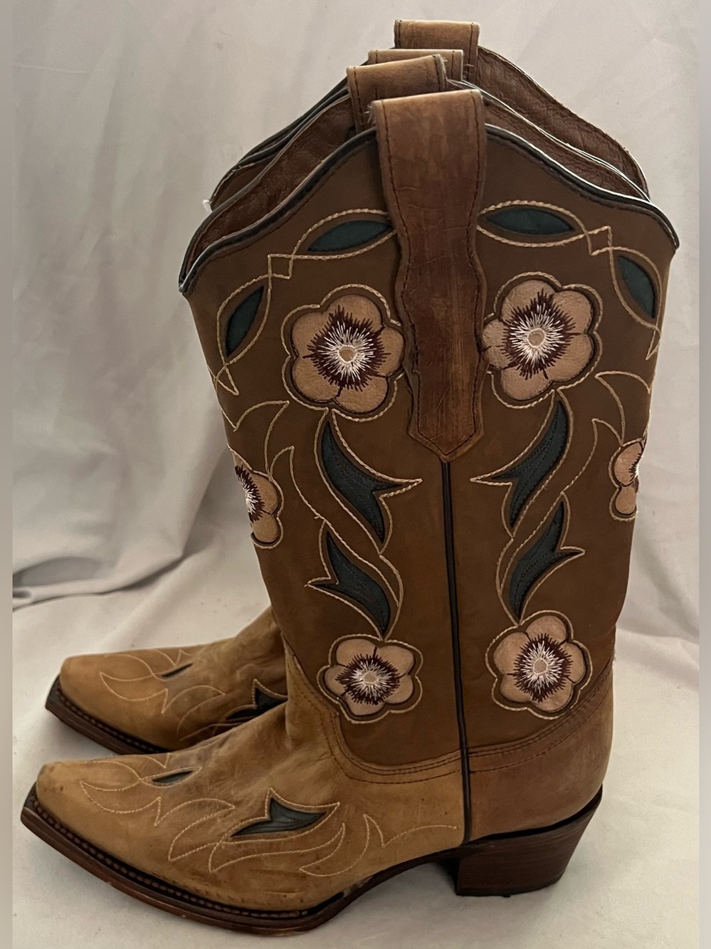 Circle G Corral Floral Embroidery Boots US 9 $180 - Picture 8 of 9